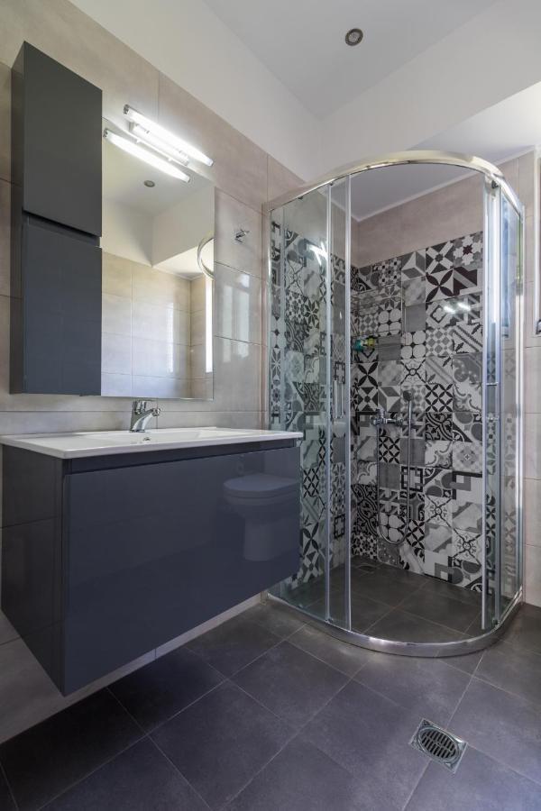 Amazing Holiday Apt With Ocean Views Athena Bagian luar foto