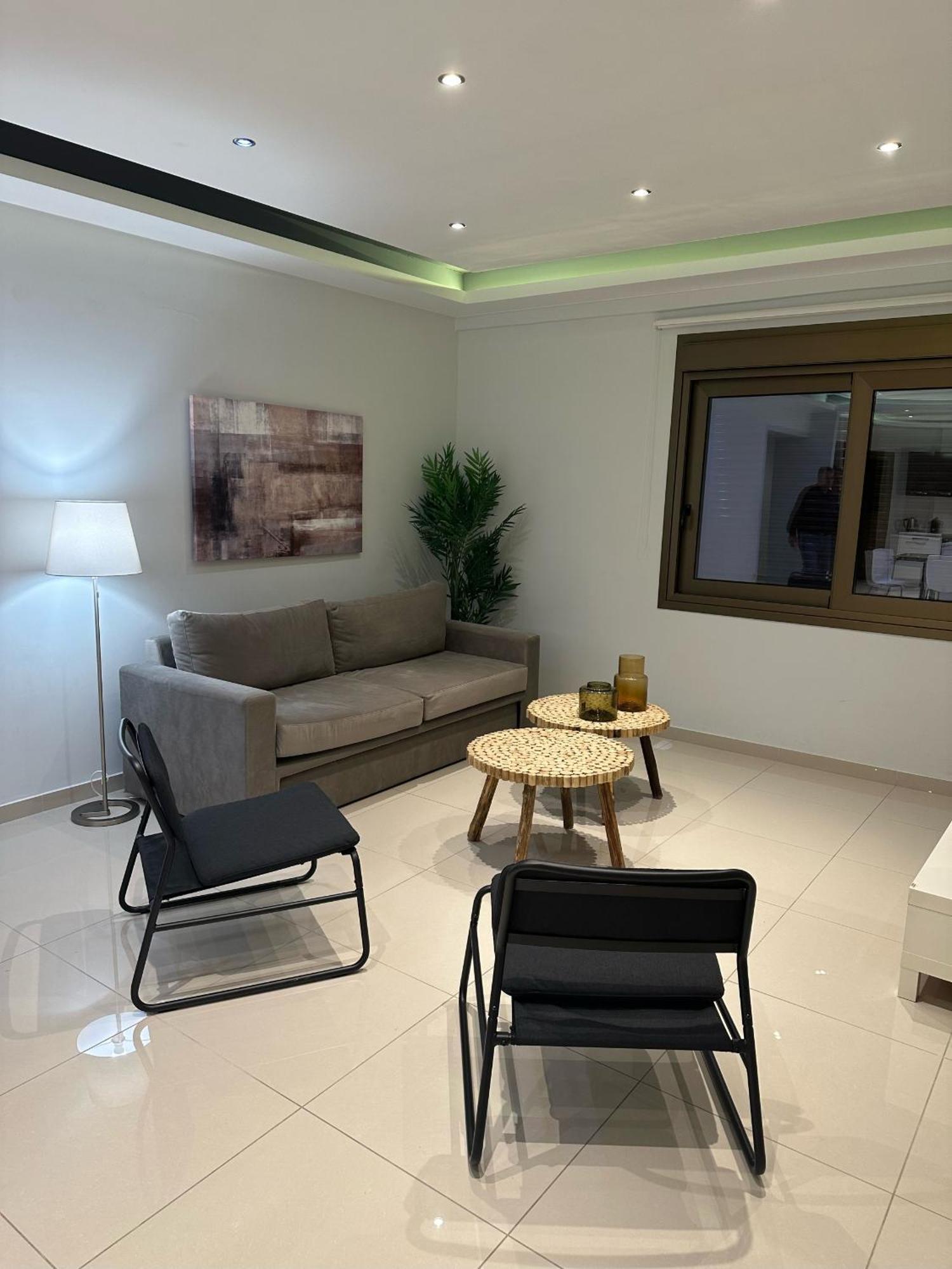 Amazing Holiday Apt With Ocean Views Athena Bagian luar foto